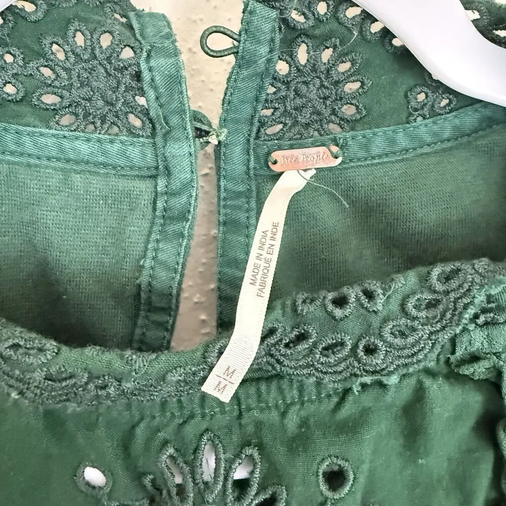 Free People Eyelet Crop Top Brittany Embroidered Sz Medium Green Long Sleeves